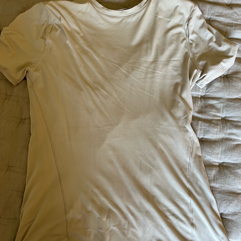 Lululemon Cream Short Sleeve Top